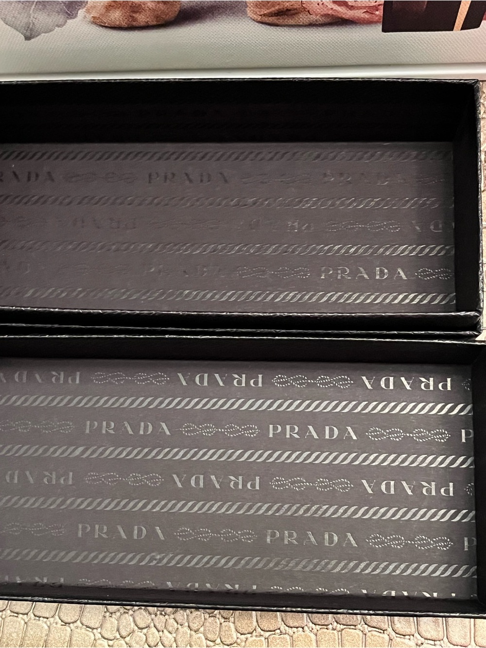 Prada Authentic Eyewear Case in Saffiano Leather w/Protective Box & Linen (EUC) - Picture 10 of 14